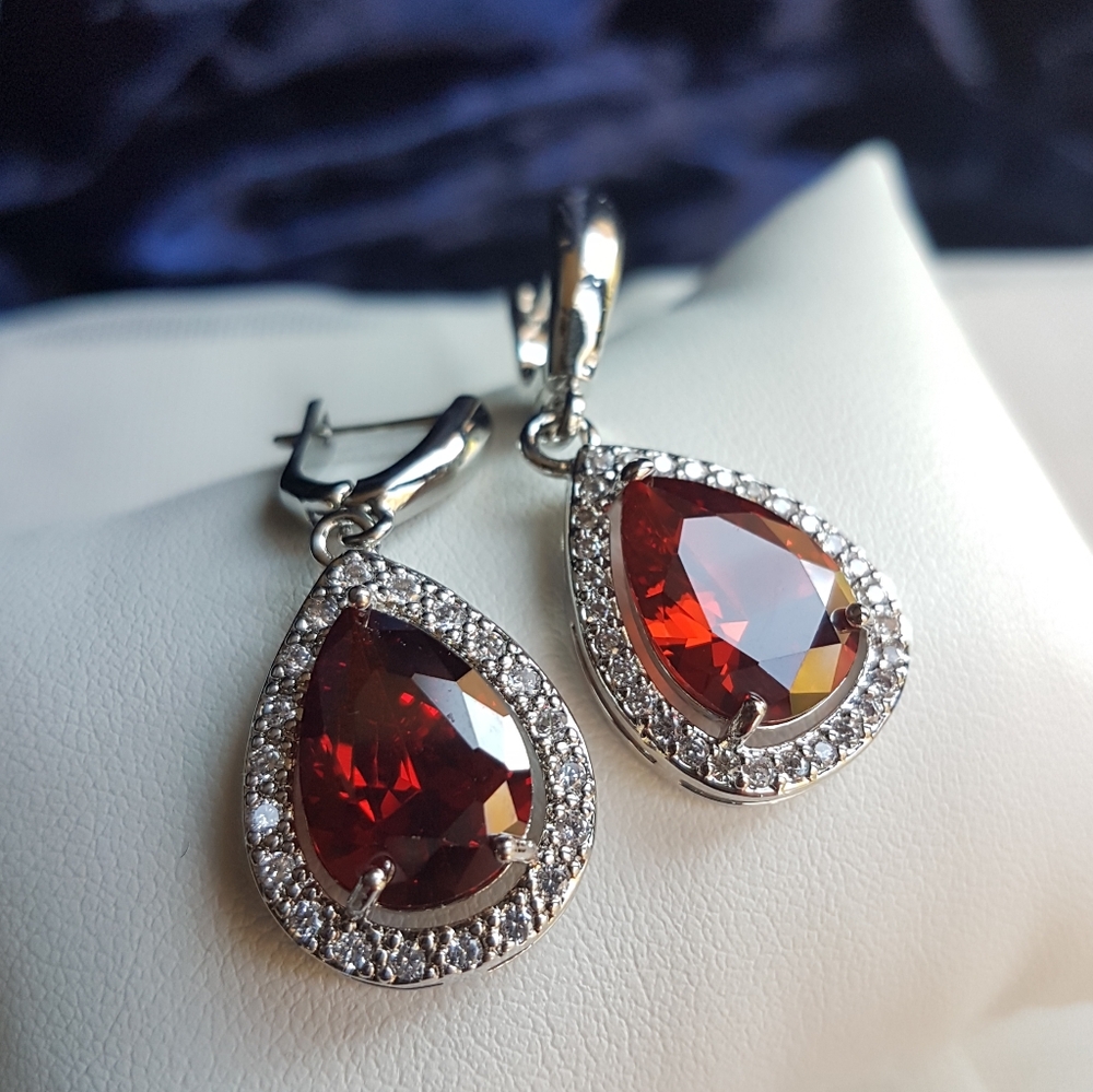 Swarovski Elements 925 Sterling Silver Red Teardrop Necklace & Earrings SET NEW - Picture 10 of 15